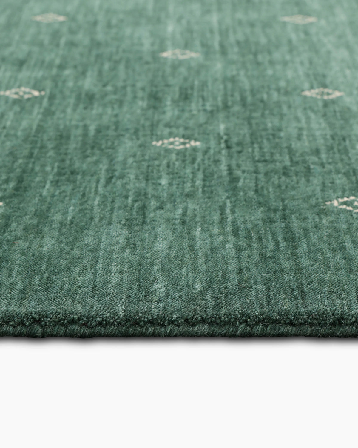 Dakota Hand-Loomed Wool Rug - 4' x 6' / Ivory