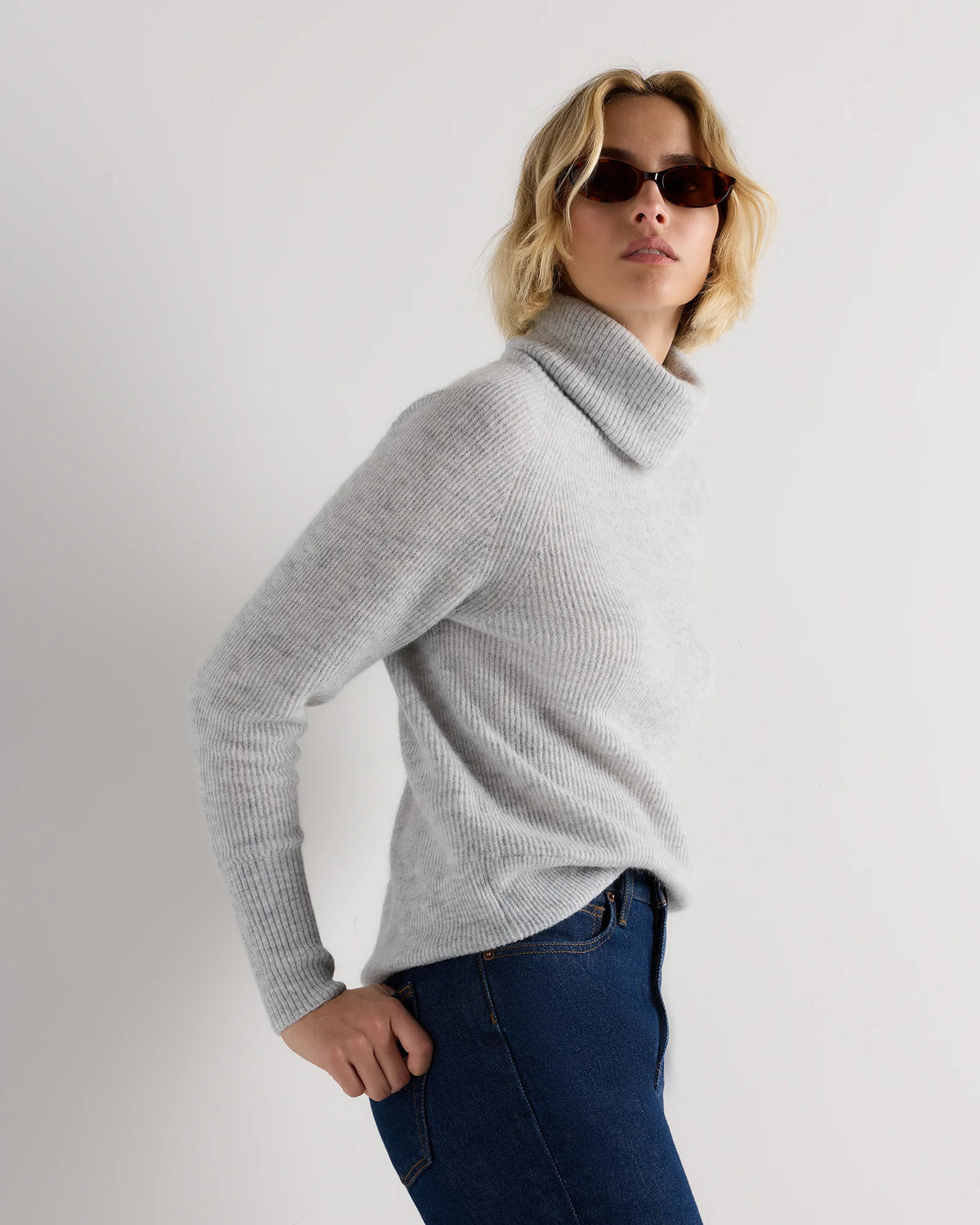 Lightweight Baby Alpaca Turtleneck - XS / Smoked Charcoal
