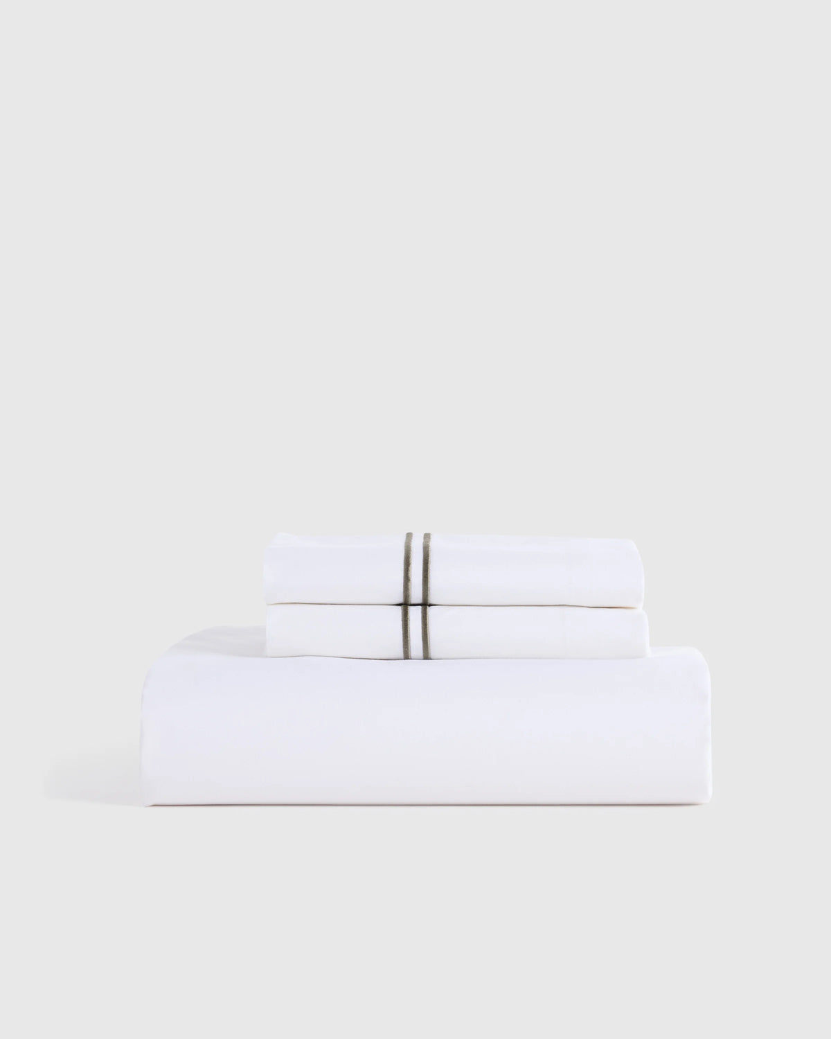 Organic Crisp Percale Embellished Fitted Sheet Set - Twin / White/Navy