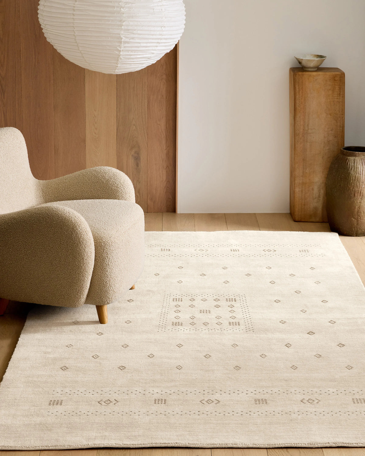 Dakota Hand-Loomed Wool Rug - 4' x 6' / Ivory