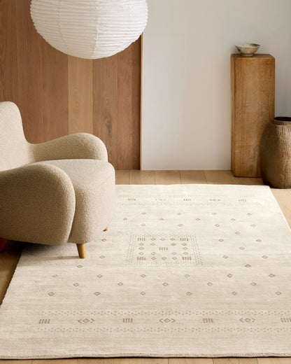 Dakota Hand-Loomed Wool Rug - 4' x 6' / Ivory