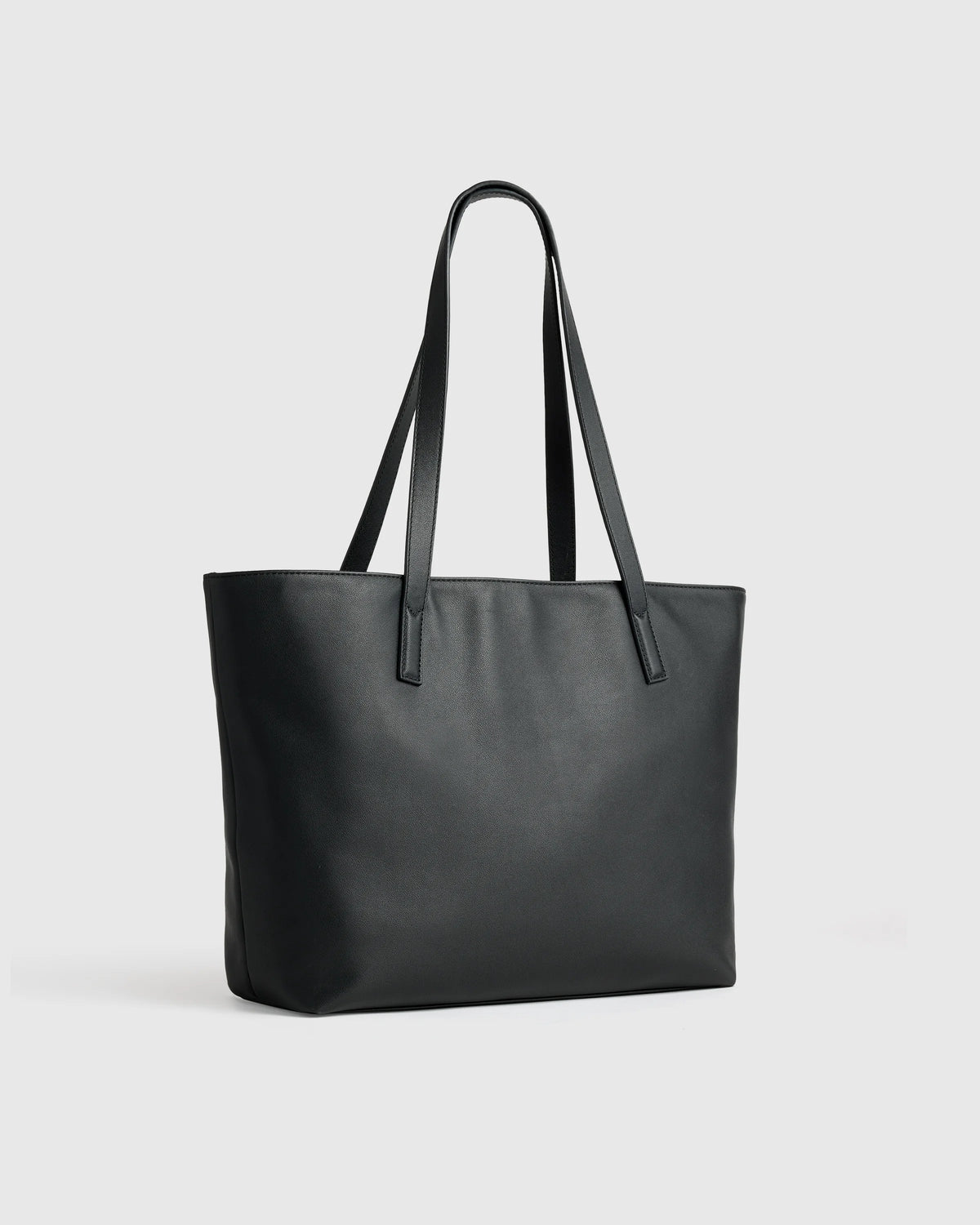 Classic Italian Leather Tote - One Size / Black