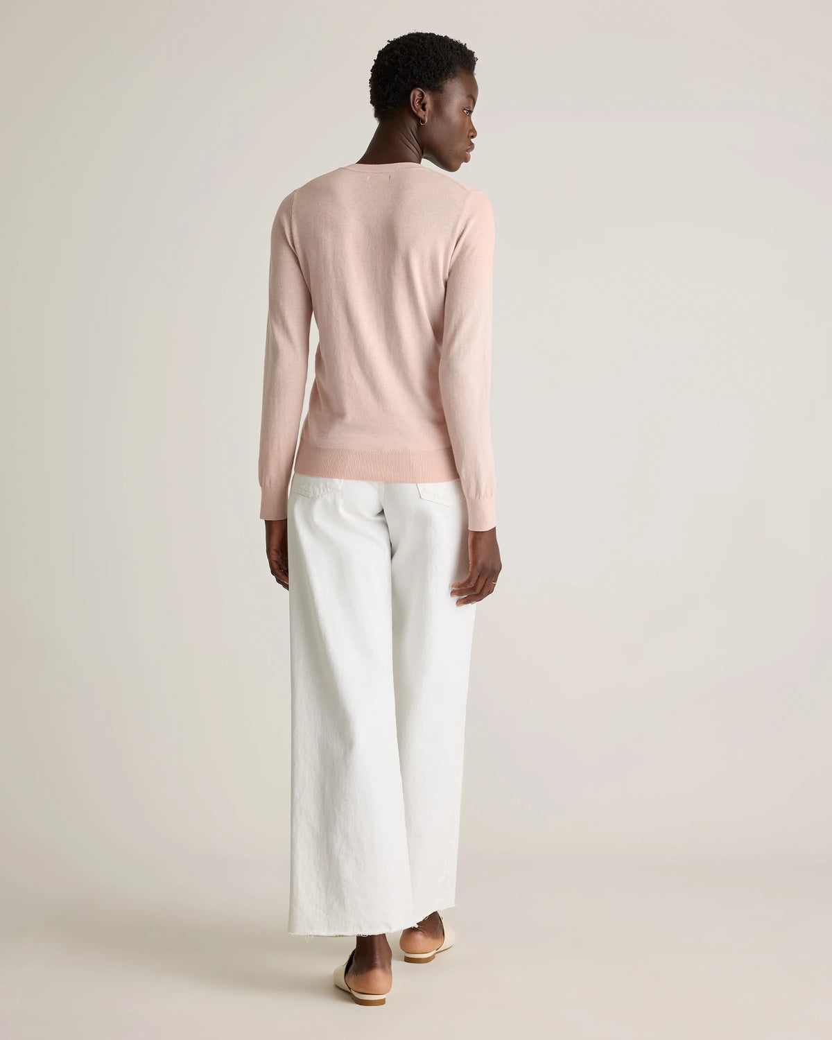 Lightweight Cotton Cashmere V-Neck Sweater - XS / Sugar Stone