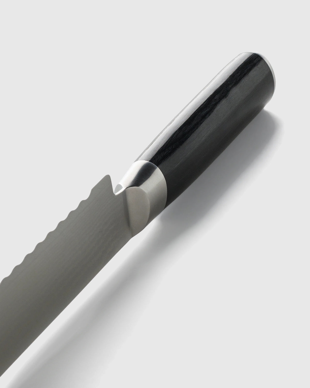 Essential Japanese Damascus Steel 9" Serrated Bread Knife - One Size / No Color