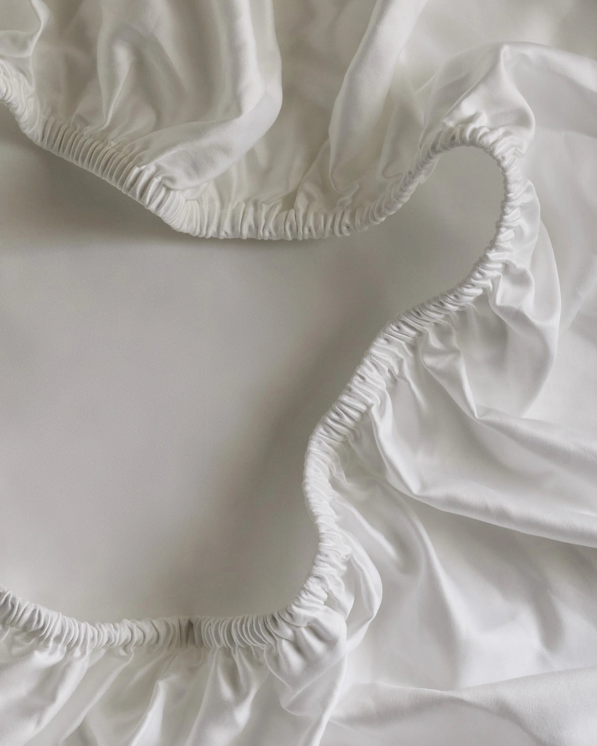 Signature Giza Cotton Sateen Embroidered Deluxe Bedding Bundle - Twin / White/Mineral