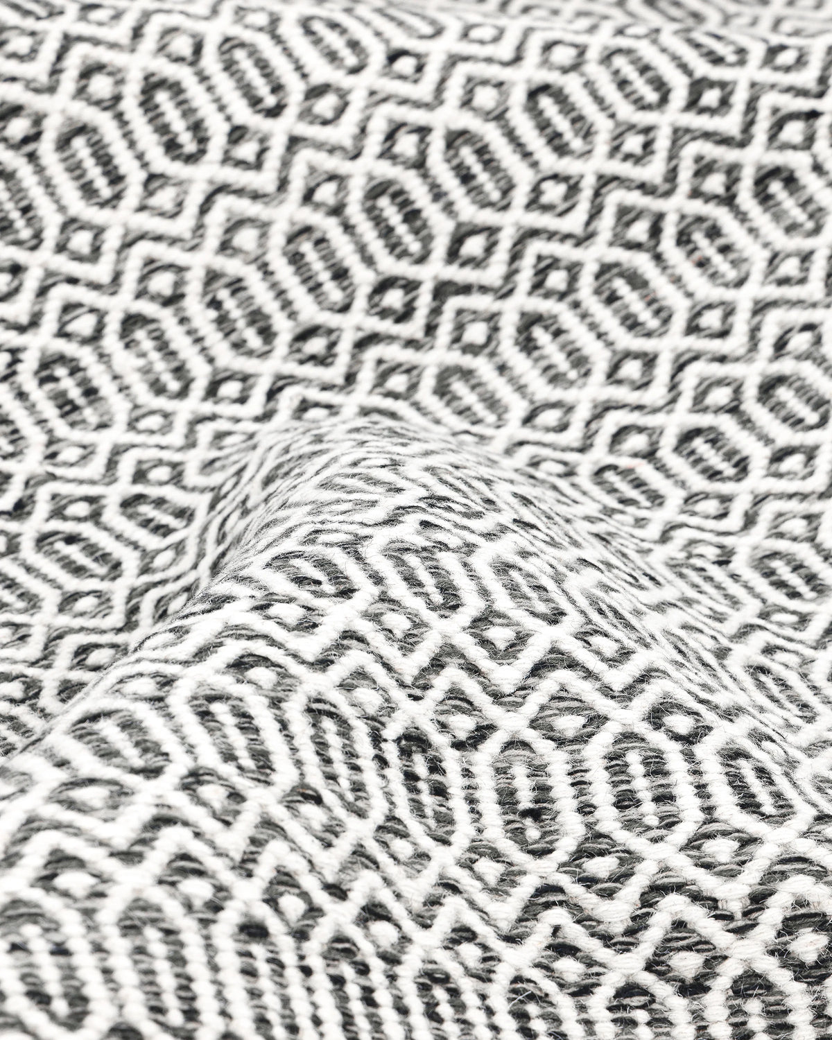 Vale Handwoven Wool Rug - 5' x 8' / Blue