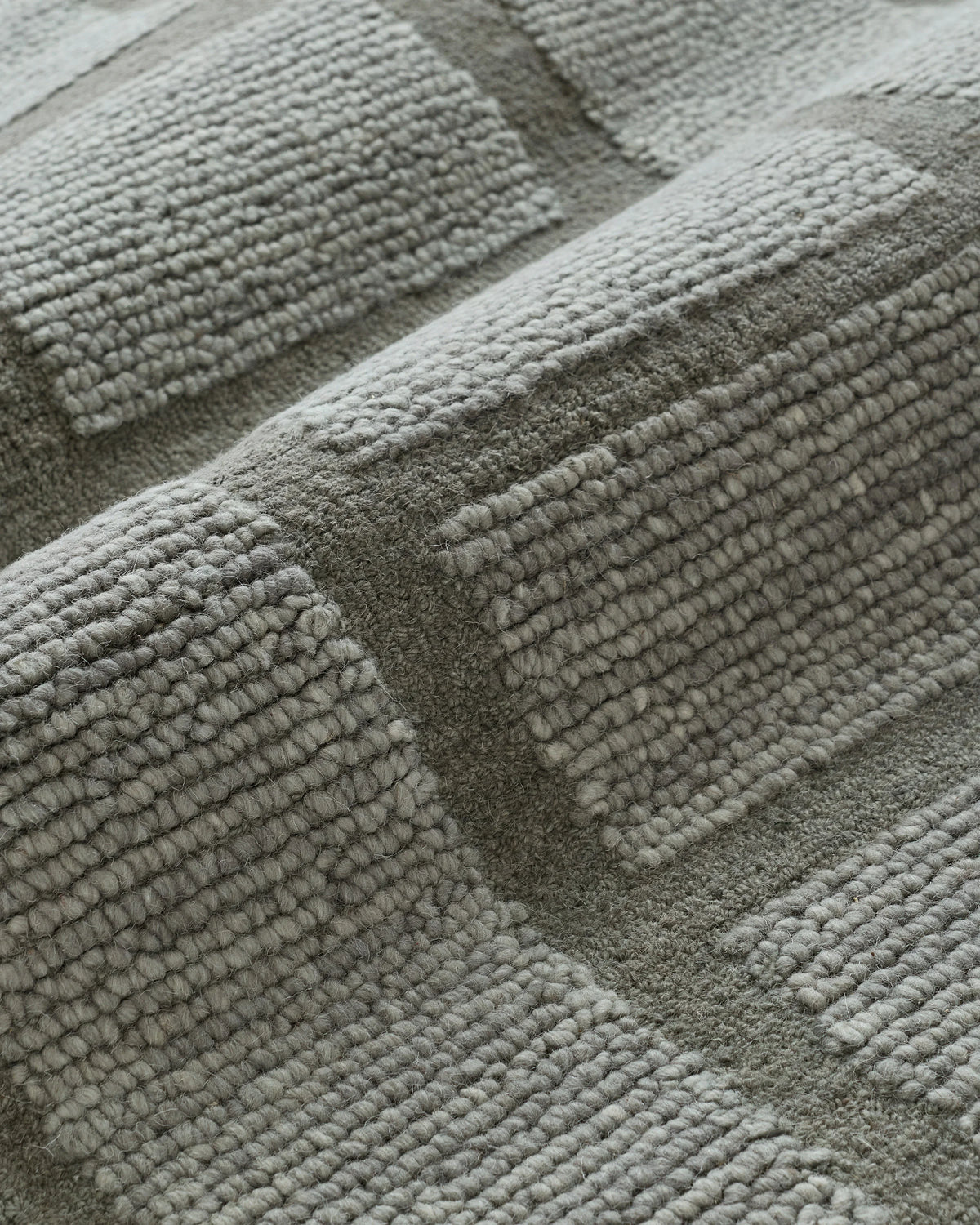 Benton Wool Rug - 3' x 5' / Green