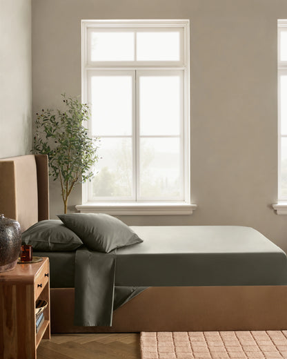 Organic Crisp Percale Deluxe Bedding Bundle - Twin / White