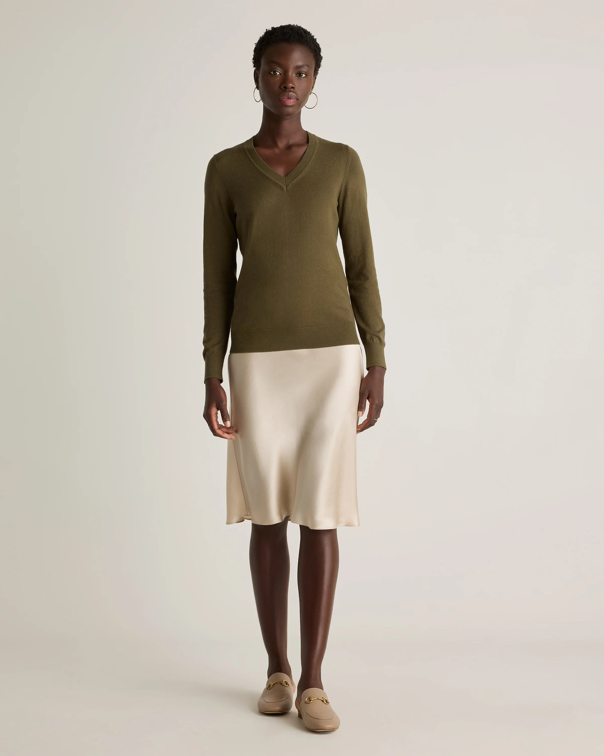 Lightweight Cotton Cashmere V-Neck Sweater - XS / Sugar Stone