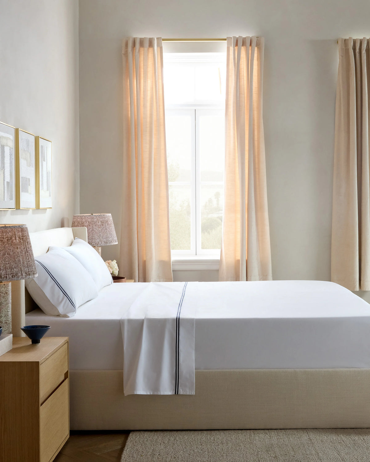 Organic Crisp Percale Embellished Pillowcase Set - Standard / White/Navy