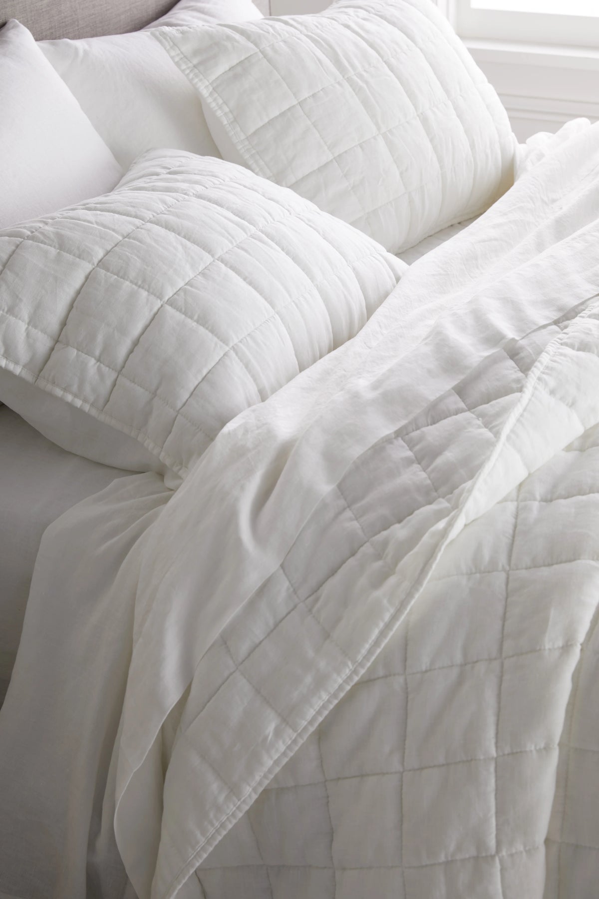 European Linen Box Quilt - Twin / Dusty Mauve