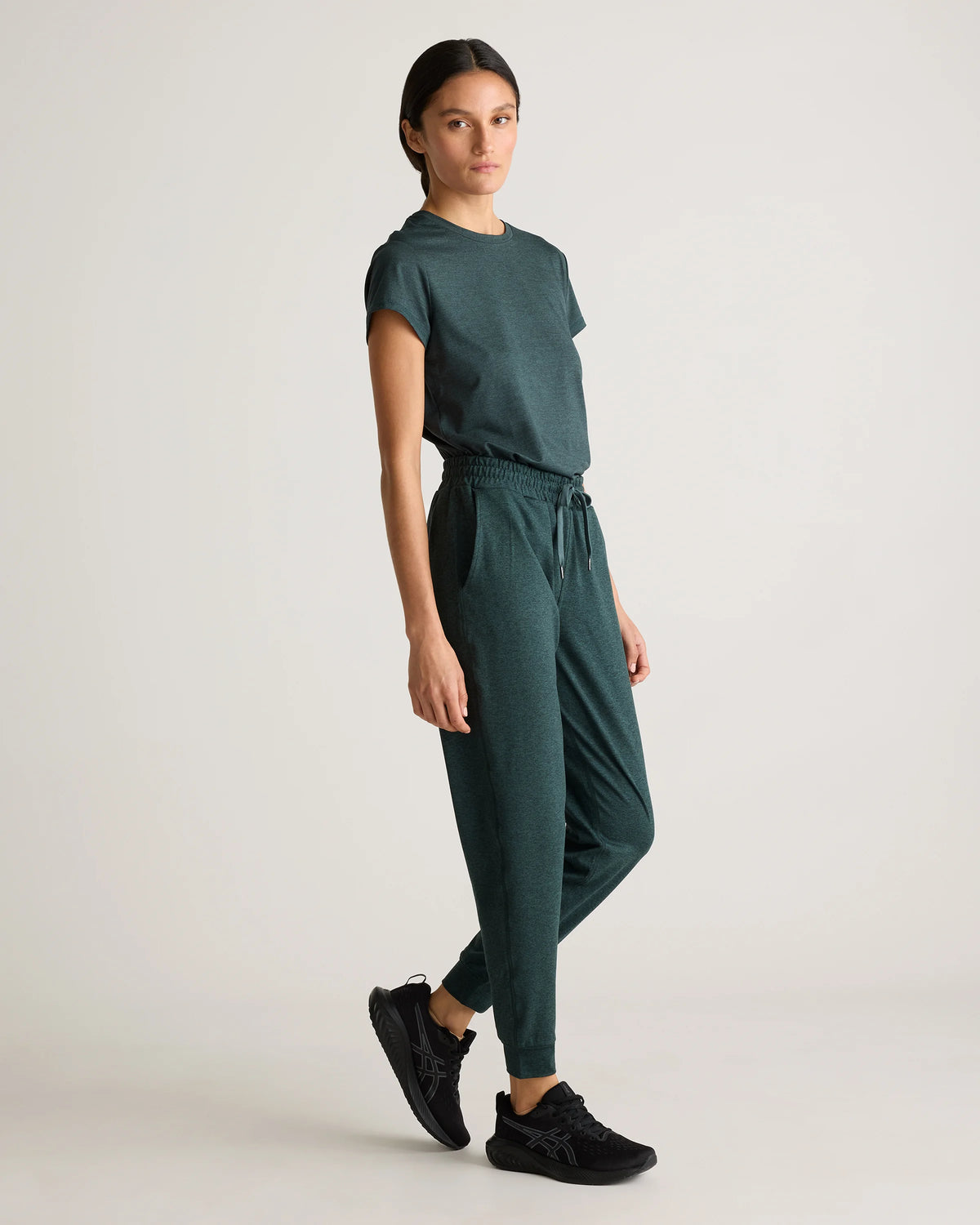 Flowknit Mid-Rise Joggers - XS / Black