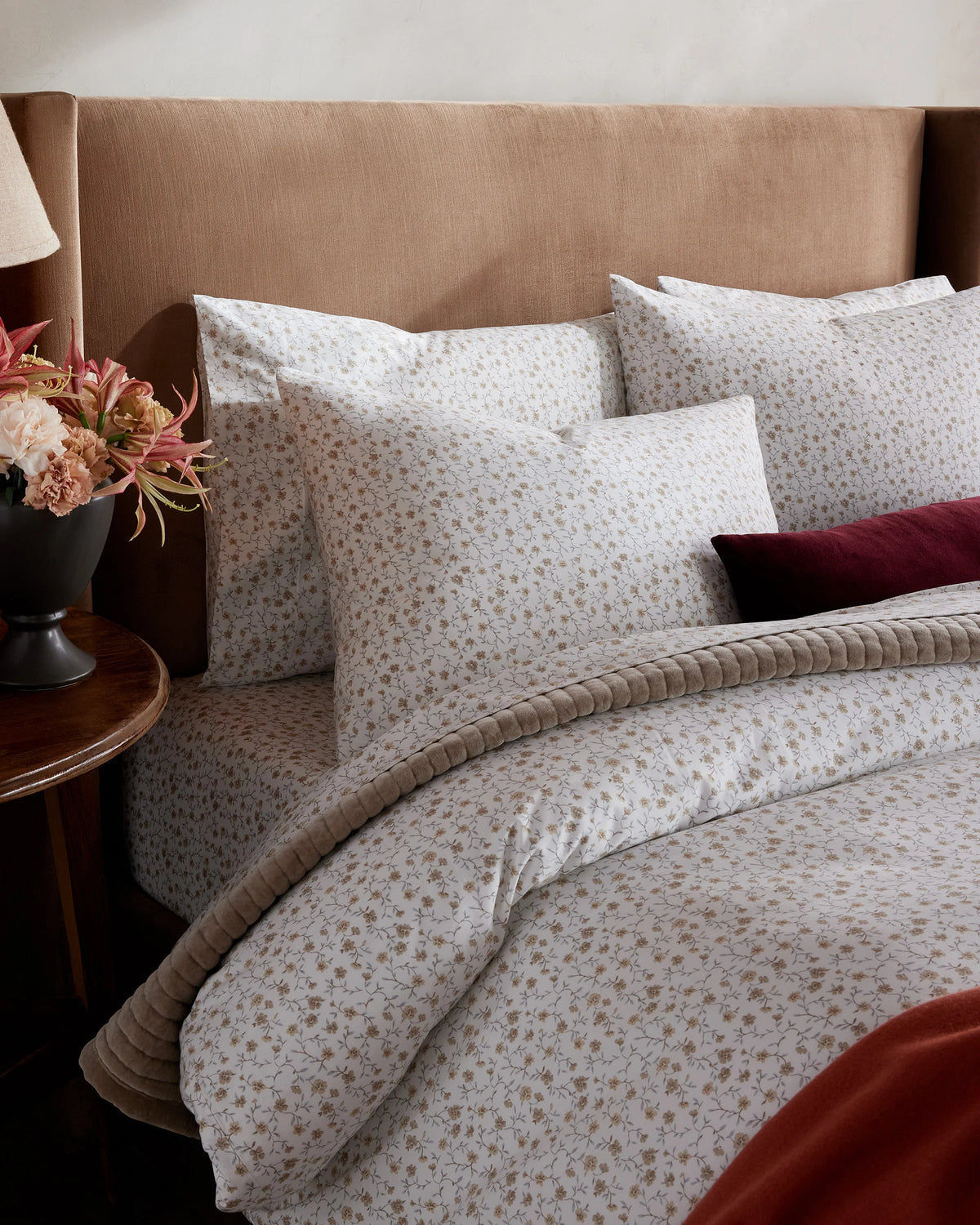 Organic Crisp Percale Floral Deluxe Bedding Bundle - Twin / Toffee Florette