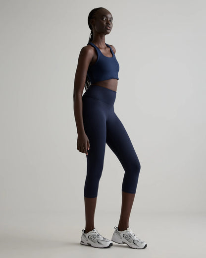 Ultra-Form High-Rise Capri - XS / Dark Coal