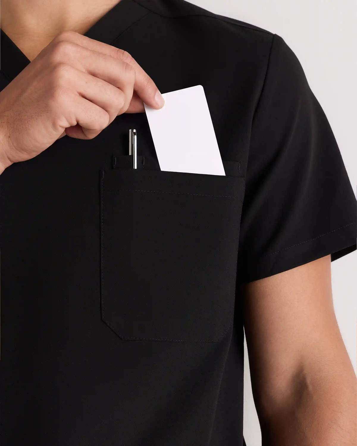 AeraFlex 3-Pocket Scrub Top