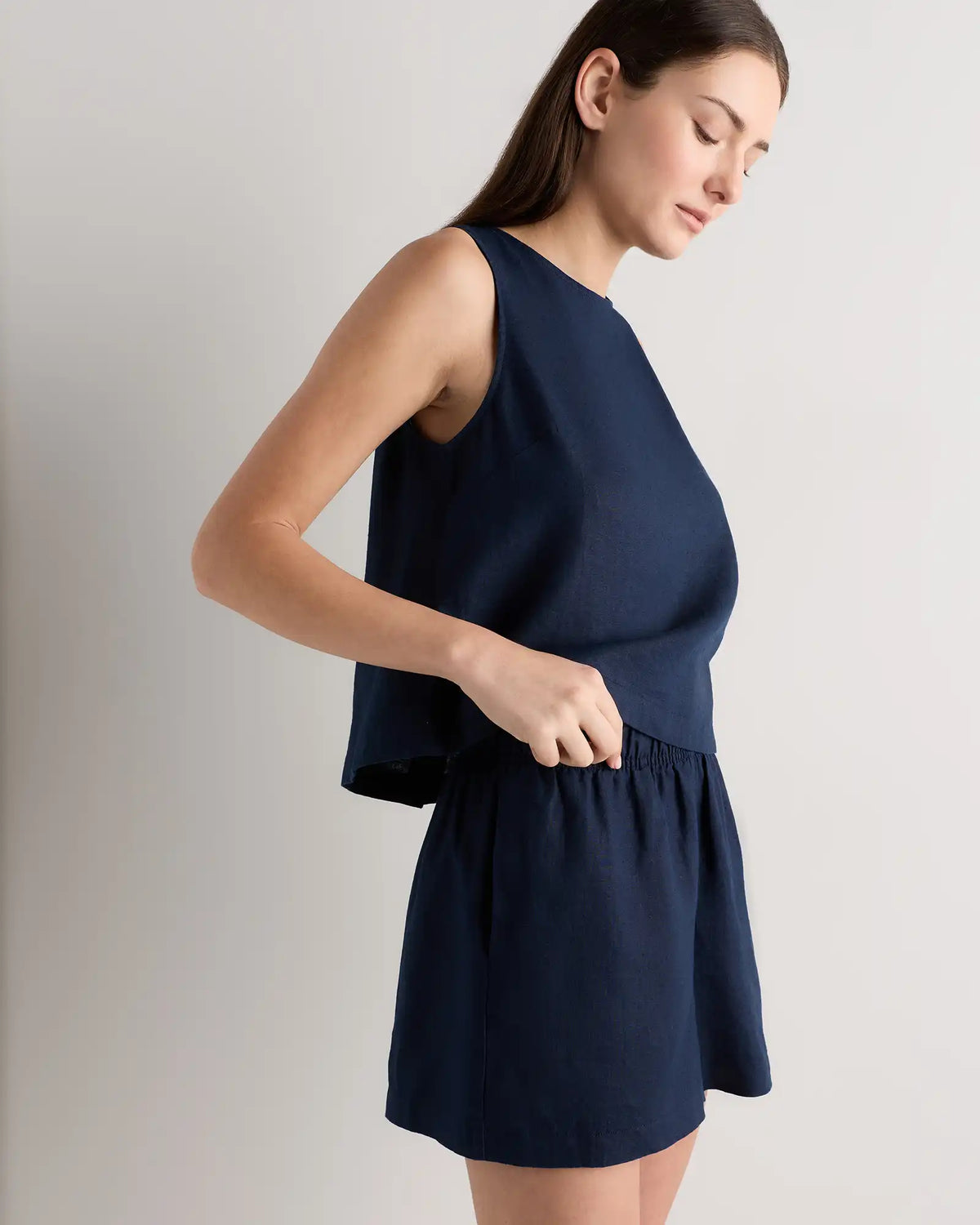 100% European Linen Cropped Tank