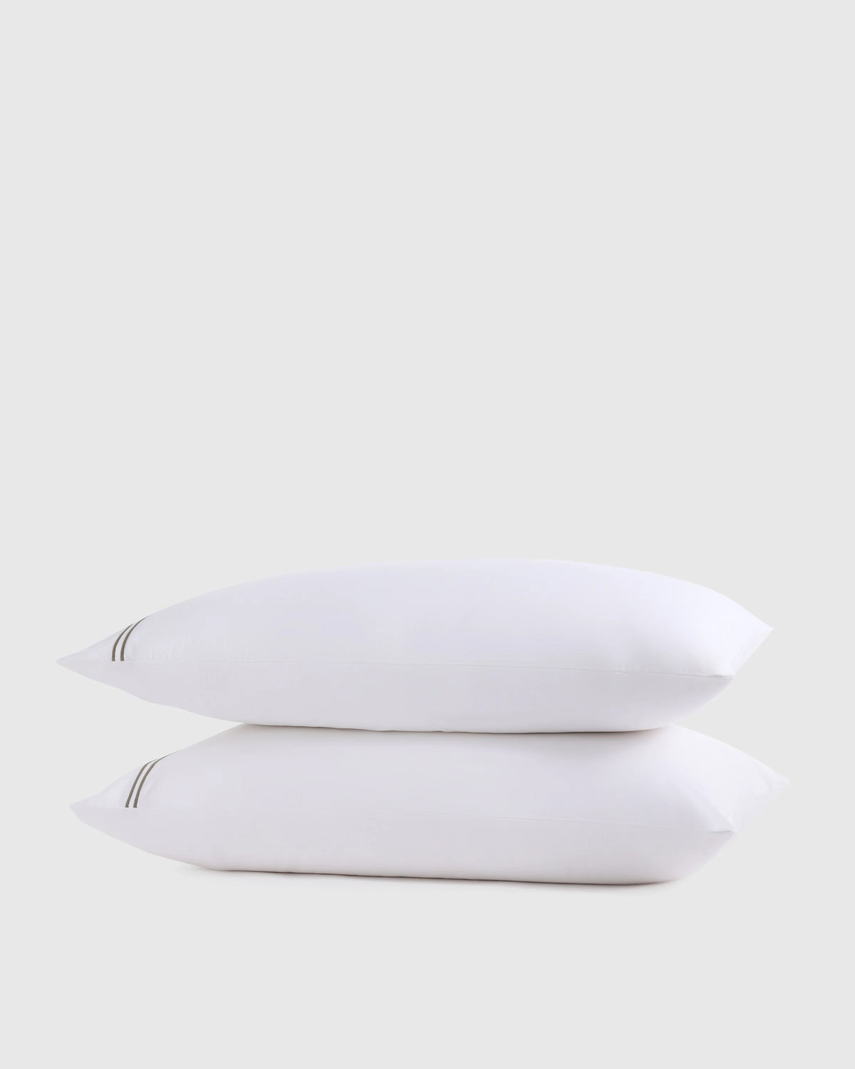 Organic Crisp Percale Embellished Pillowcase Set - Standard / White/Navy