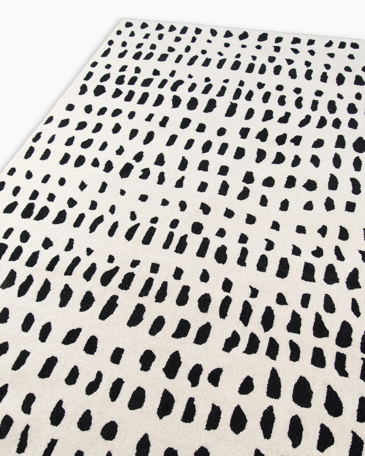 Painterly Dots Hand-Tufted Wool Rug - 3'6" x 5'6" / Navy