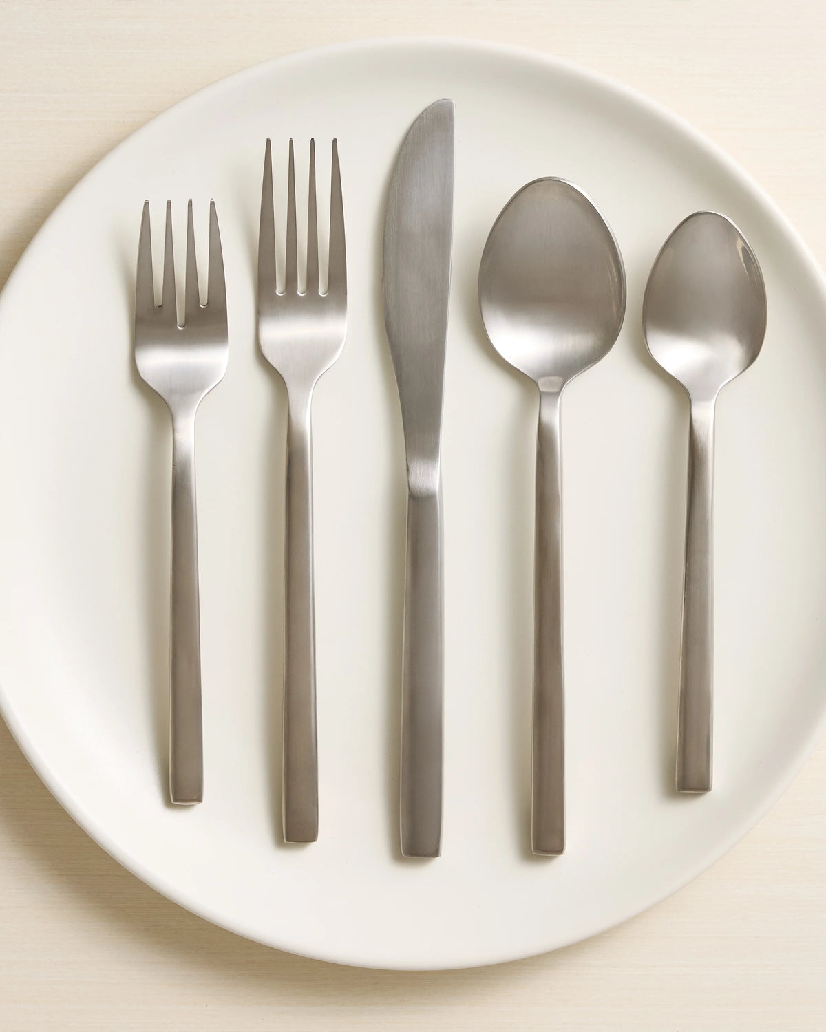 Arezzo 20 Piece Flatware Set - One Size / Polished Stainless Steel
