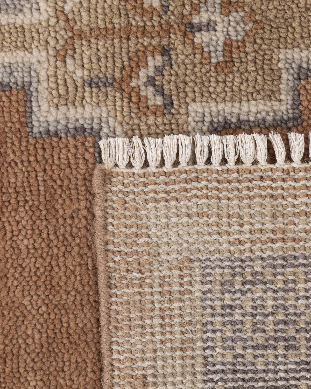 Chloe Hand-Knotted Wool Rug - 5' x 8' / Cognac