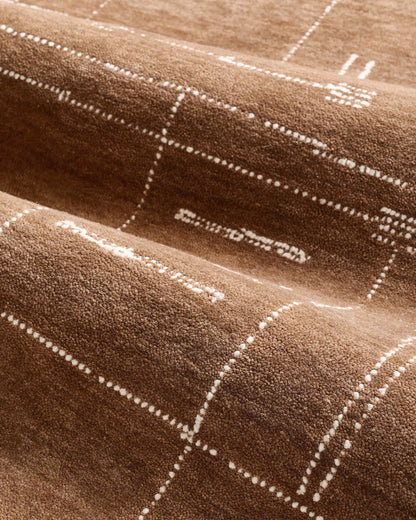 Carson Wool Rug - 3' x 5' / Brown