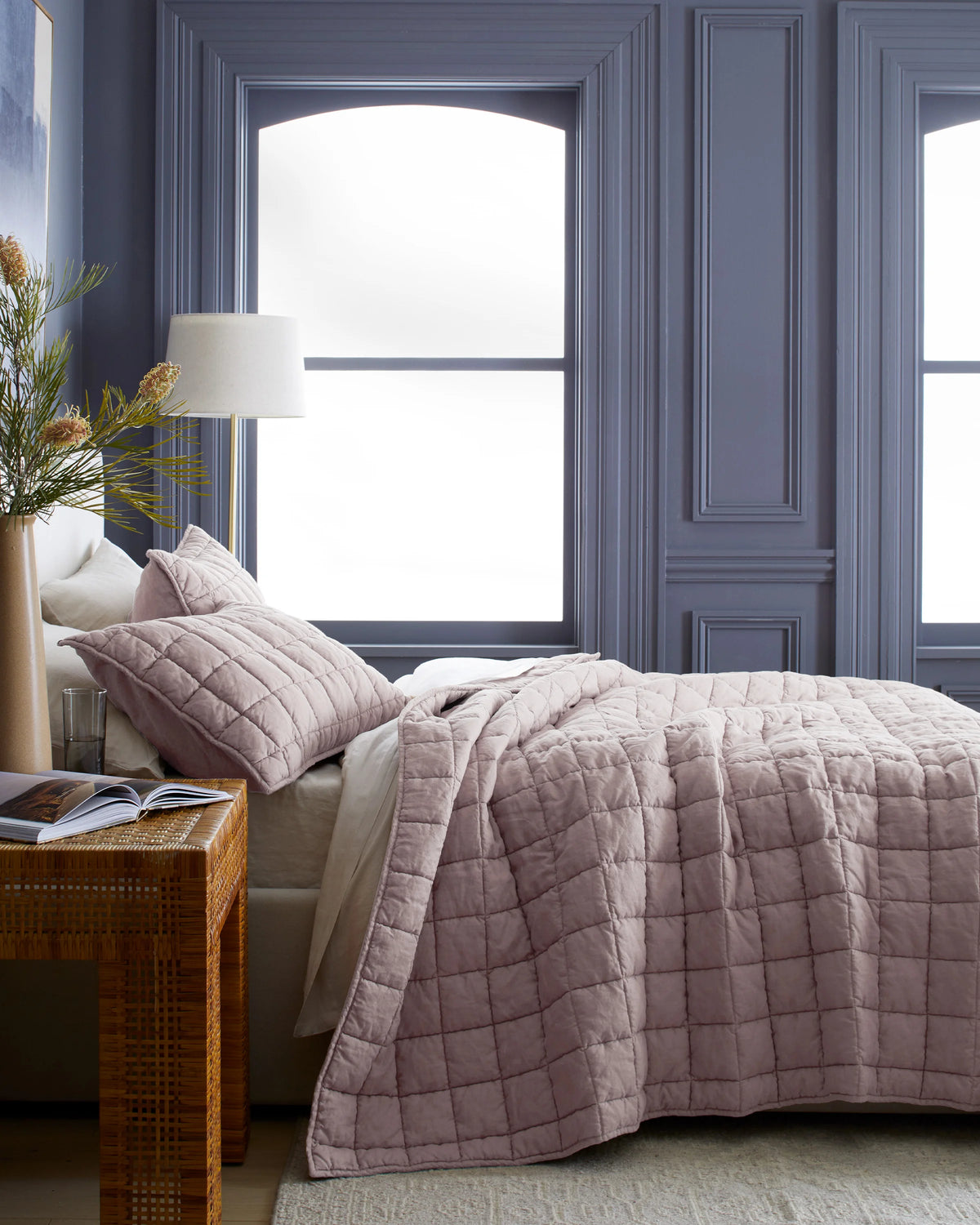 European Linen Box Quilted Sham Set - Standard / White