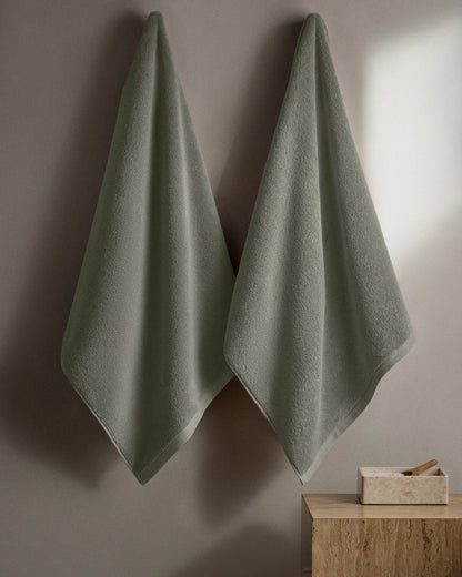 Plush Organic Turkish Cotton Bath Towel (Set of 2) - One Size / White